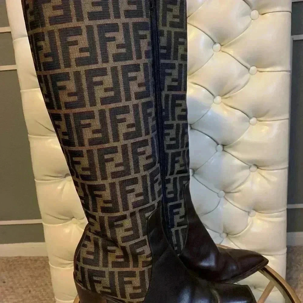 Fendi boots - Picture 2 of 16